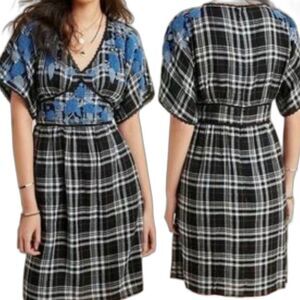 by Anthropologie Sarah black and white plaid embroidered floral dress size 6